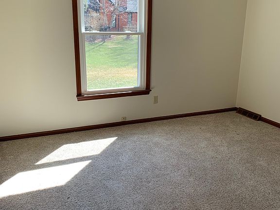 3rd image of 1235 Old Eagle Dr