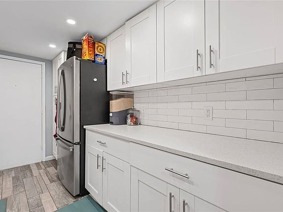 4th image of 6851 Roswell Rd APT E4