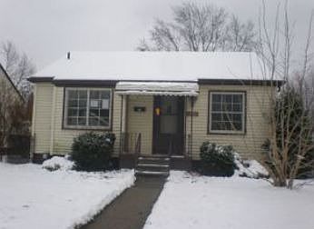 1st image of 19404 Meier St