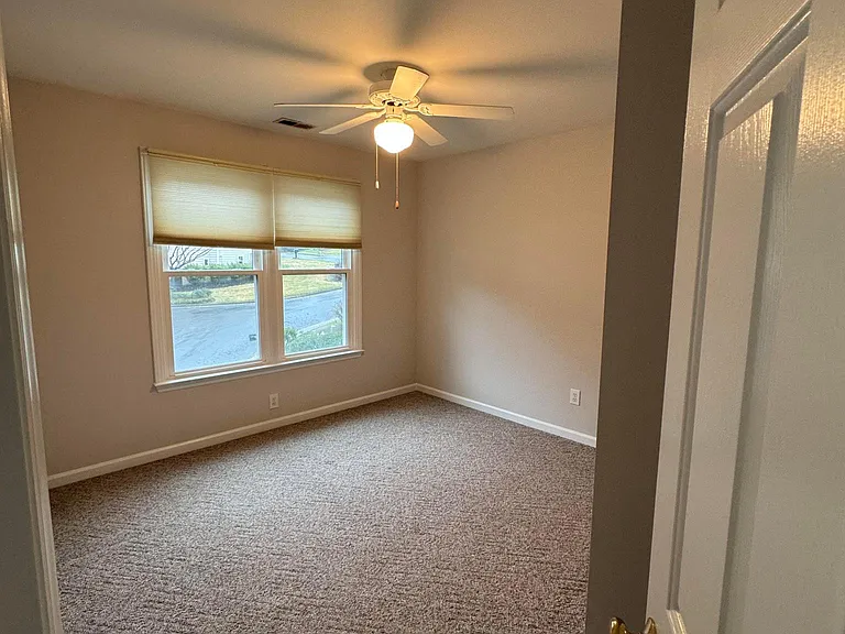 8605 Tanzanite Ct — Photo 27