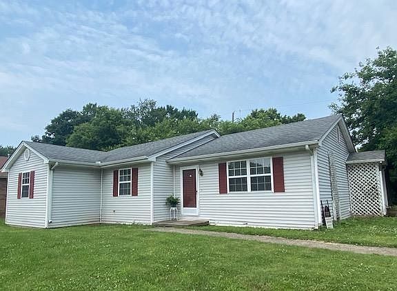 2nd image of 141 Gormley Dr