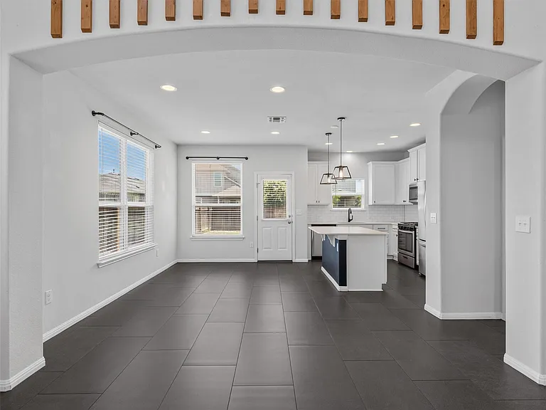 6321 Andes Peak Trl — Photo 7