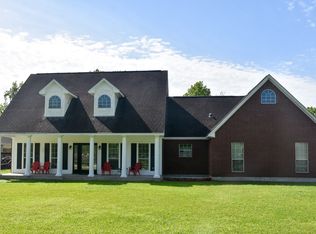 110 Twin Pines Ln, Taylor Landing, TX 77705