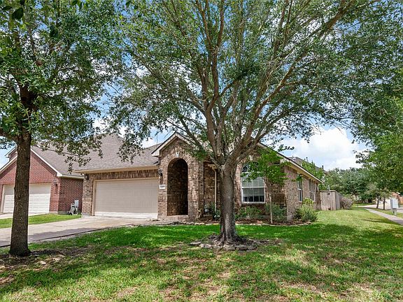 2nd image of 13601 May Pine Ct