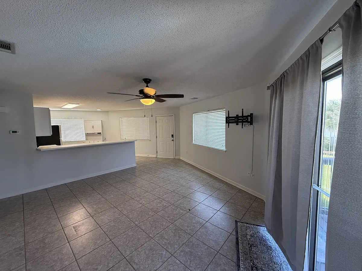 Building Photo - 285 Payne St #1-22B
