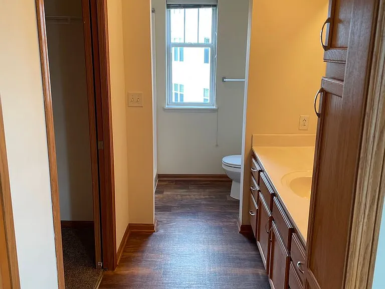 Door Creek Apartments — Photo 20