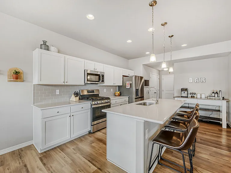 8116 Kittrick Pl — Photo 8