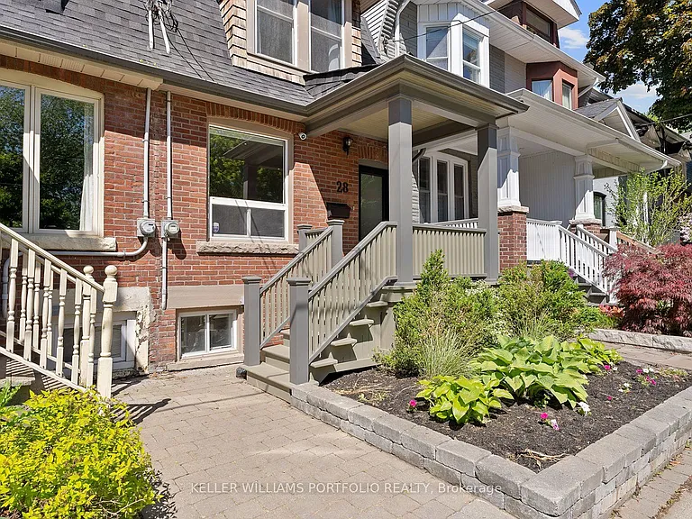 28 Tiverton Ave — Photo 2