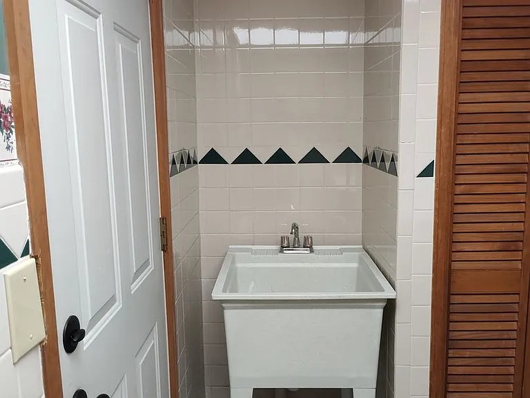 3010 Country Club Dr — Photo 22