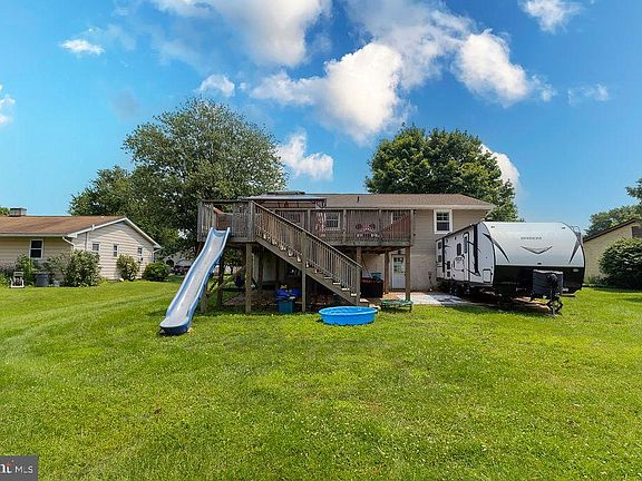 4th image of 108 Maple Dr