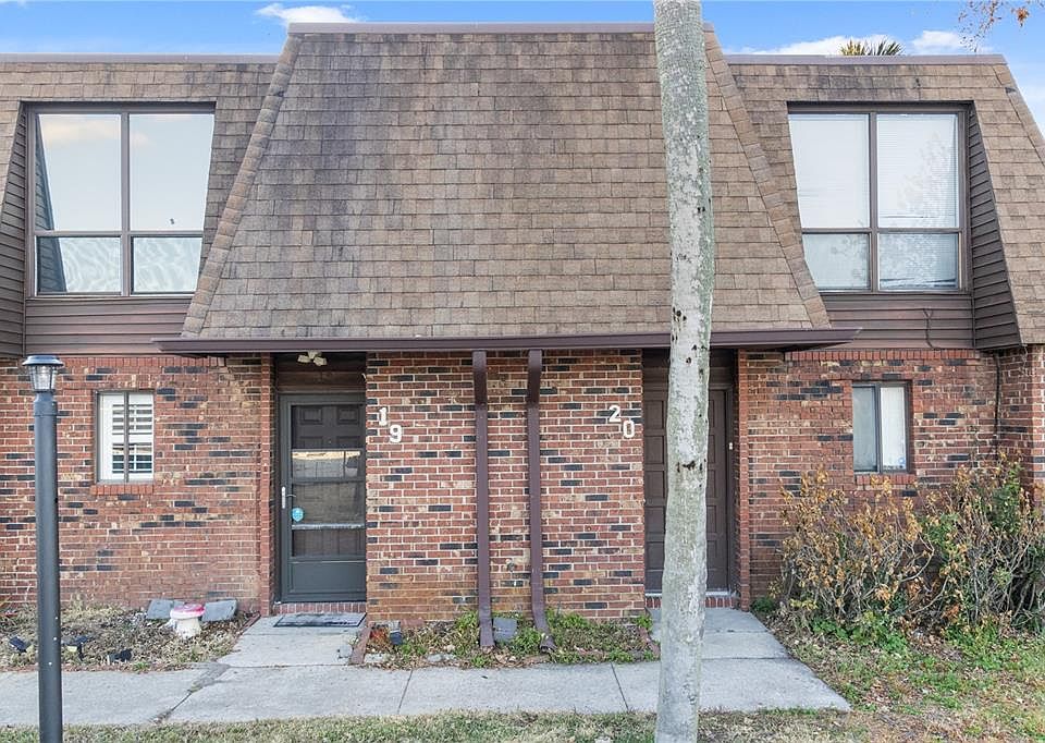 1st image of 1836 N CRYSTAL LAKE DRIVE #19