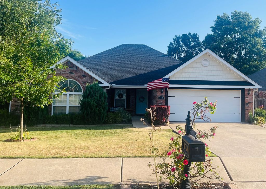 617 Highland Ct - Property Image