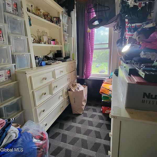 3rd image of 26 Albany Street