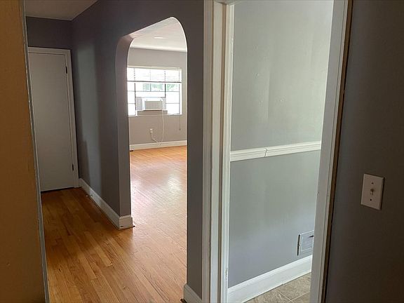 4th image of 601 Marshall Ave SW #A