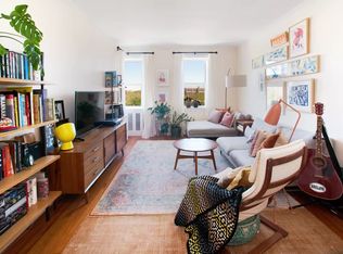 112 E 2nd St #6T, Brooklyn, NY 11218