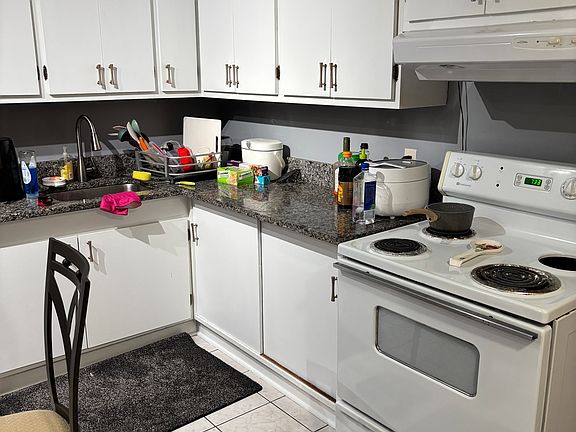 3rd image of 801 S Randolph St #1