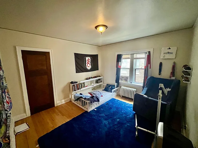 4422 N Oakland Ave — Photo 8