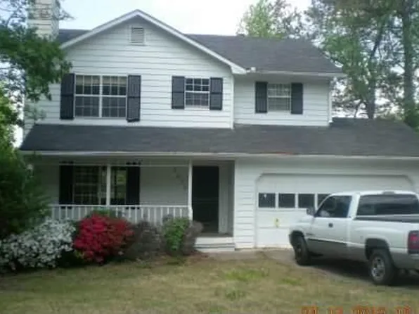 3075 Ashly Forest Dr, Snellville, GA 30078