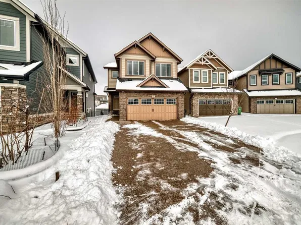12 S Kincora Mews NW, Calgary, AB T3R 0N3