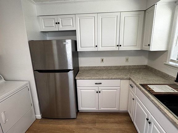 5th image of 1464 W 32nd Street