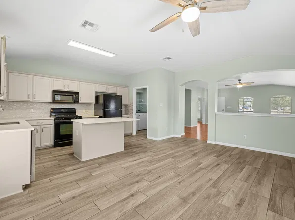 3233 Winding River Trl, Round Rock, TX 78681