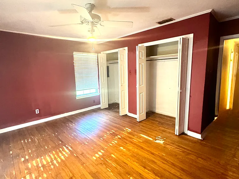 2211 Clay St — Photo 14