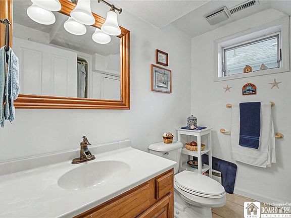 4th image of 4568 Warner Bay Rd