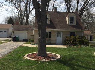 1236 S Lloyd Ave, Lombard, IL 60148