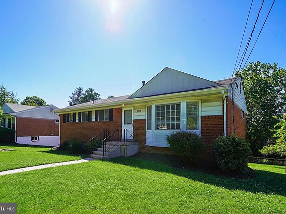 5th image of 14213 Clayton St
