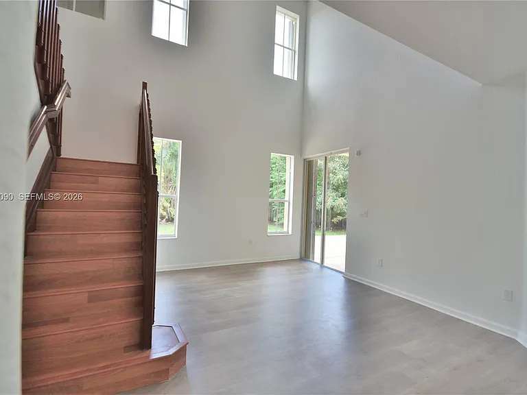4534 NW 94th Pl — Photo 7