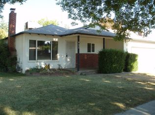 4696 N Howard Ave, Fresno, CA 93726