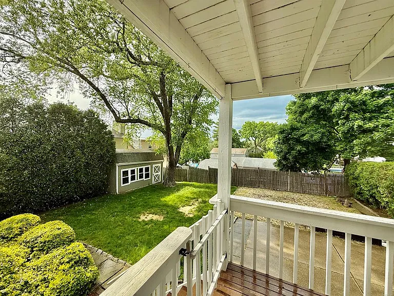 65 Terrace Ave #1 — Photo 20