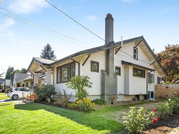 3rd image of 1729 SE 31st Ave