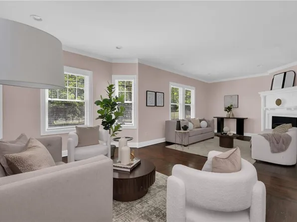 260 Brown St, Providence, RI 02906