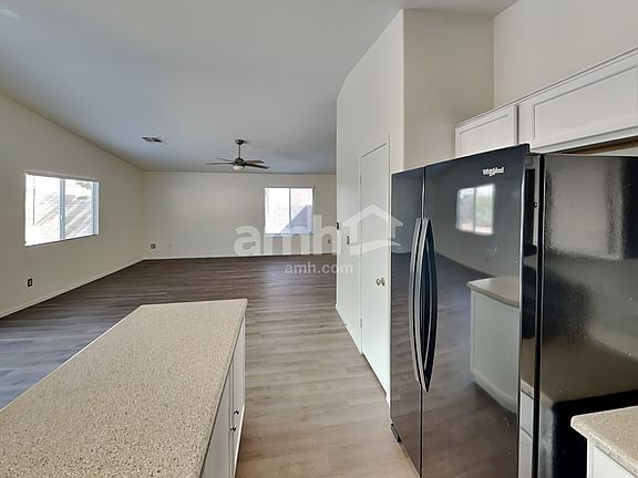 4th image of 9395 Santa Fe Rose St