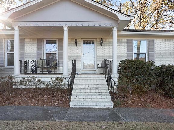 2nd image of 1731 Kestwick Dr