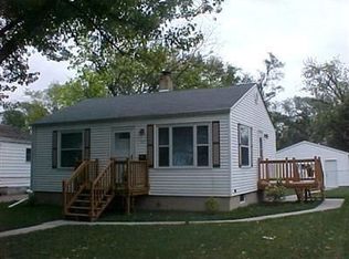 317 N Cavender St, Hobart, IN 46342
