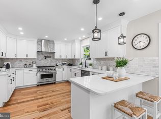 849 Glenn Cir, Wayne, PA 19087