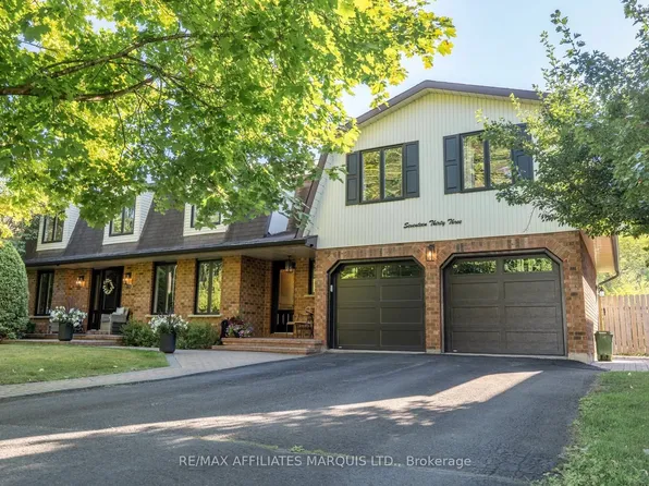 1733 Blakely Dr, Cornwall, ON K6J 5M6
