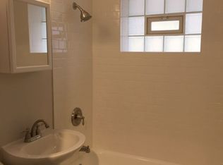 1402 Grandview Dr, Champaign, IL 61820