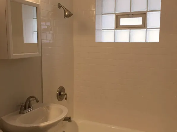 1402 Grandview Dr, 1402 Grandview Dr APT 1, Champaign, IL 61820