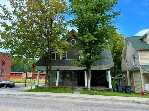 92 Broadway, Saranac Lake, NY 12983