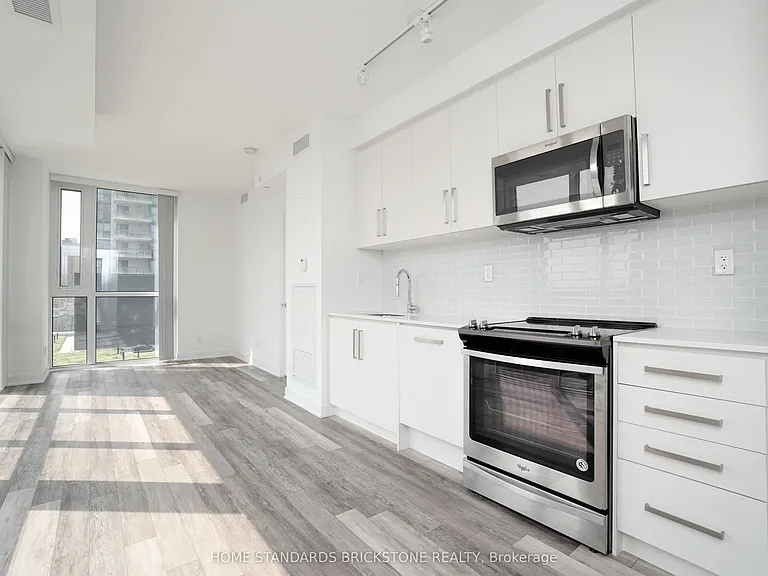 5180 Yonge St #607 — Photo 4