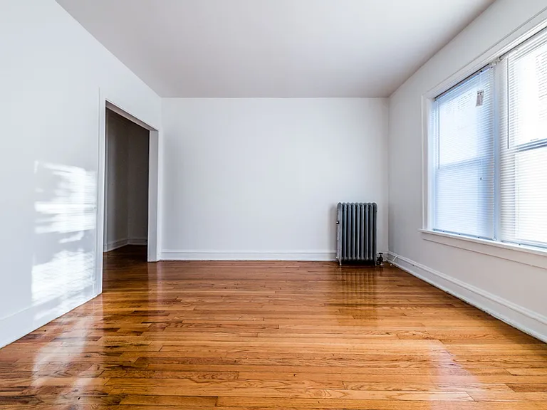 5001 W Adams — Photo 17