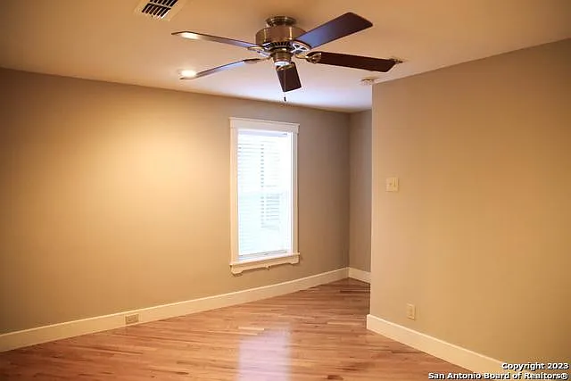 208 S Winston Ln — Photo 19