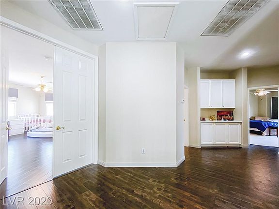 4th image of 3863 Ruskin St