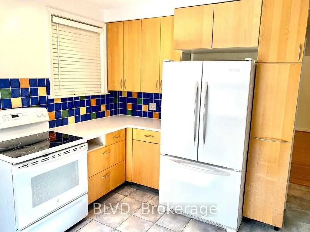 4 bed, $3,850 — Photo 4