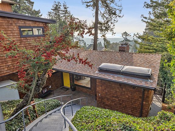 3rd image of 1024 Miller Ave