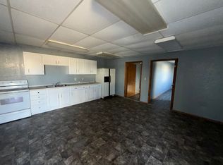 313 3rd Ave SE #2, Independence, IA 50644