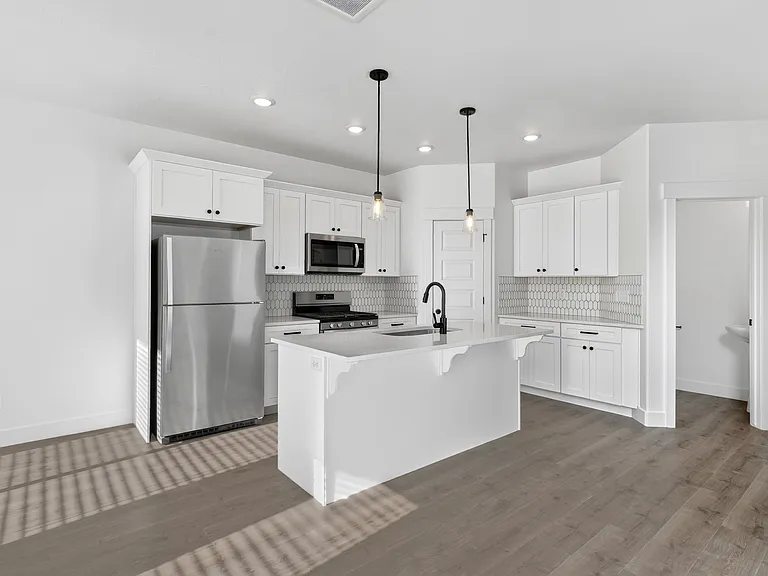 12669 S Mist Falls Cv — Photo 2